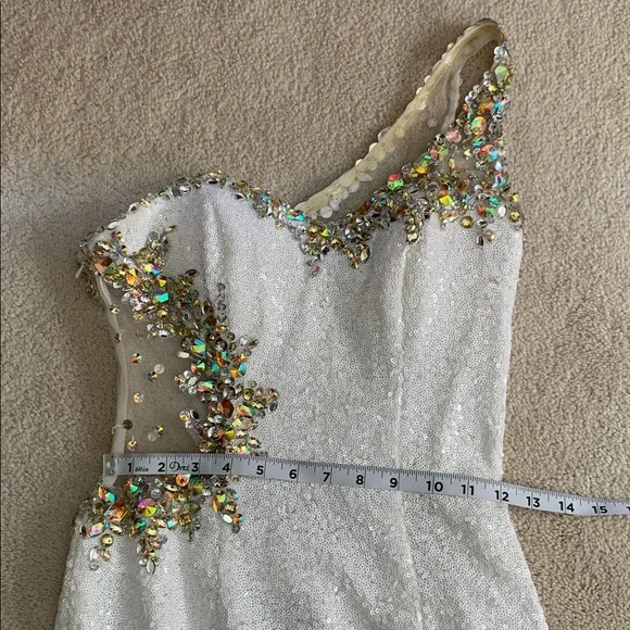 Clarisse White One Shoulder Sequin Dress Size 3/4 - Picture 12 of 17